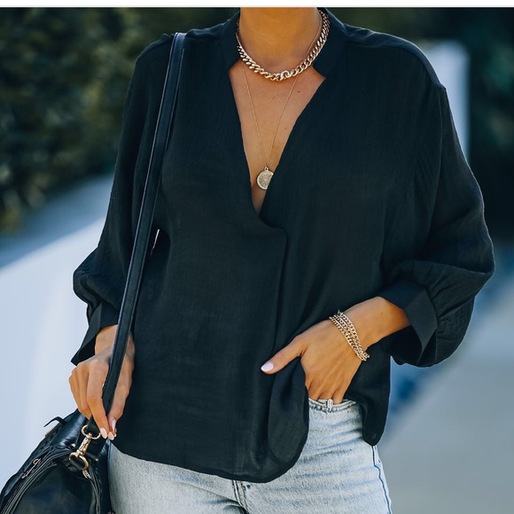 Vici Tops - New- VICI Long Walks on the Beach Blouse